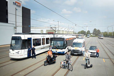 Alle Sharing-Angebote auf einen Blick mit Bus und StadtBahn. Alle Sharing-Angebote auf einen Blick mit Bus und StadtBahn.