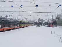 Kein Durchkommen für Bus & StadtBahn aufgrund der Schneemassen. | Foto: Marius Lübbert