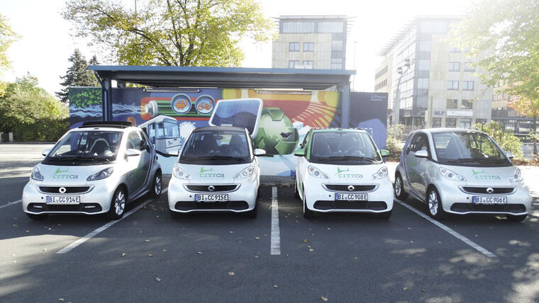 E-Autos von CITYca an der GreenStation Ladestation in Sieker E-Autos von CITYca an der GreenStation Ladestation in Sieker.