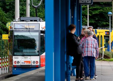 Interessierte können jetzt an einer telefonischen Sprechstunde zum Nahverkehrskonzept in Senne und Sennestadt stellen. | Foto: Thorsten Ulonska Interessierte können jetzt an einer telefonischen Sprechstunde zum Nahverkehrskonzept in Senne und Sennestadt stellen.
