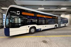 Ein neuartiger 18 Meter langer Wasserstoff-Gelenkbus. Ein neuartiger 18 Meter langer Wasserstoff-Gelenkbus.