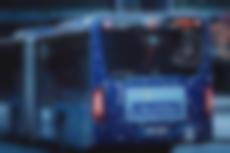 NachtBus von hinten in der Dämmerung