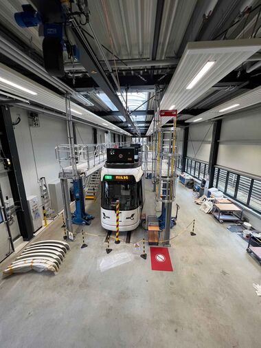 Arbeitsalltag in der neuen Vamos-Halle.