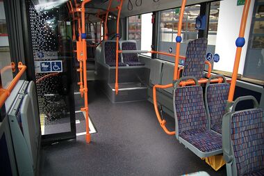 Die neuen Busse bieten mehr Mehrzweckbereiche f&uuml;r Kinderwagen, Rollst&uuml;hle oder Rollatoren.