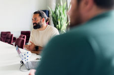 Wirtschaftspsychologiestudent Benjamin Eris hat bereits vor der Praxisphase die Einstellungen der B&uuml;rger:innen zum Projekt ausgelotet.