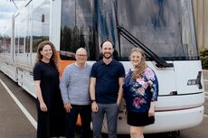 Unser Team vom Geschäftskundenservice ist gern für Sie da! Foto der Personen des Geschäftskundenservices: (von links) Isabel Zühlsdorf, Roland Landgraf, Philipp Krawielitzki und Andrea Holland.