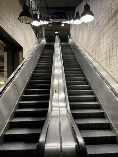 Rolltreppen am Gleis 4 am Hauptbahnhof